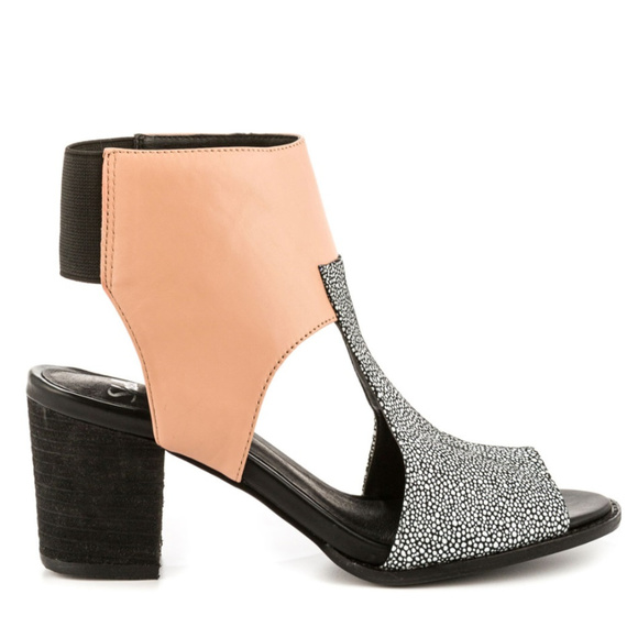 ☆HP☆ Shellys London Block Heel Colorblock Sandals - Picture 2 of 6